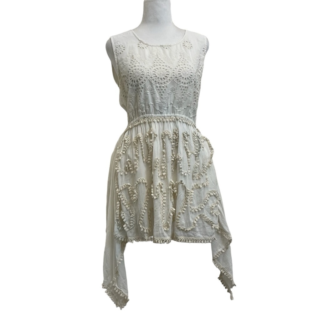 Anthropologie Raga Boho Cotton Cream Embroidered Eyelet Sleeveless Tunic Top